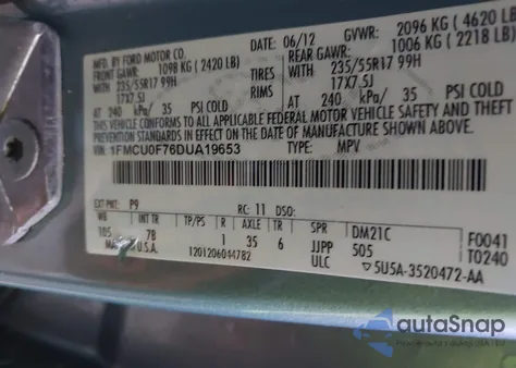 2013 Ford Escape S z USA, uszkodzony, nr VIN 1FMCU0F76DUA19653